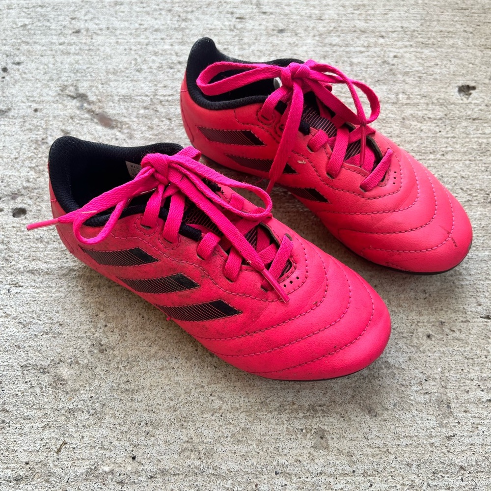 Adidas Pink and Black Sneakers with Sleek Design